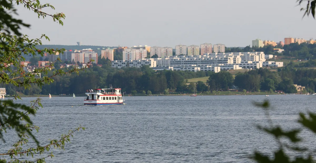 How to Walk to Brno Dam (Prýgl): A Step-by-Step Guide