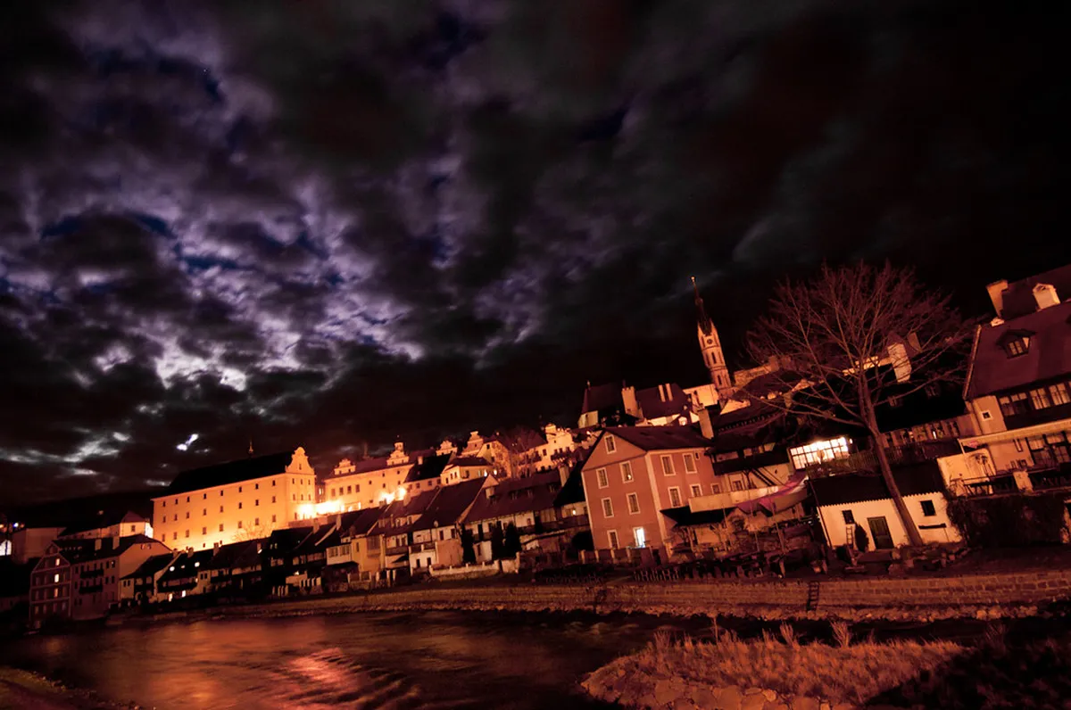 Český Krumlov Night Skyline Photography Guide