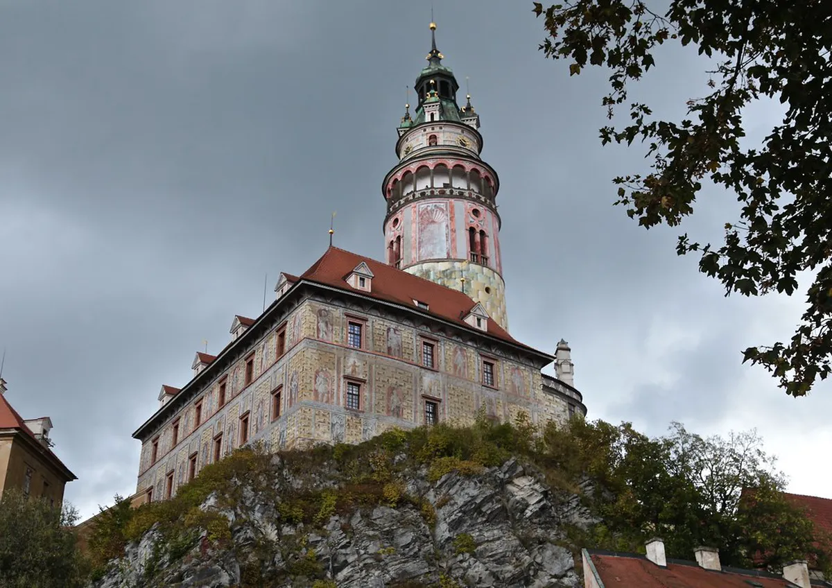 Climbing Český Krumlov Castle Tower: A 2026 Guide