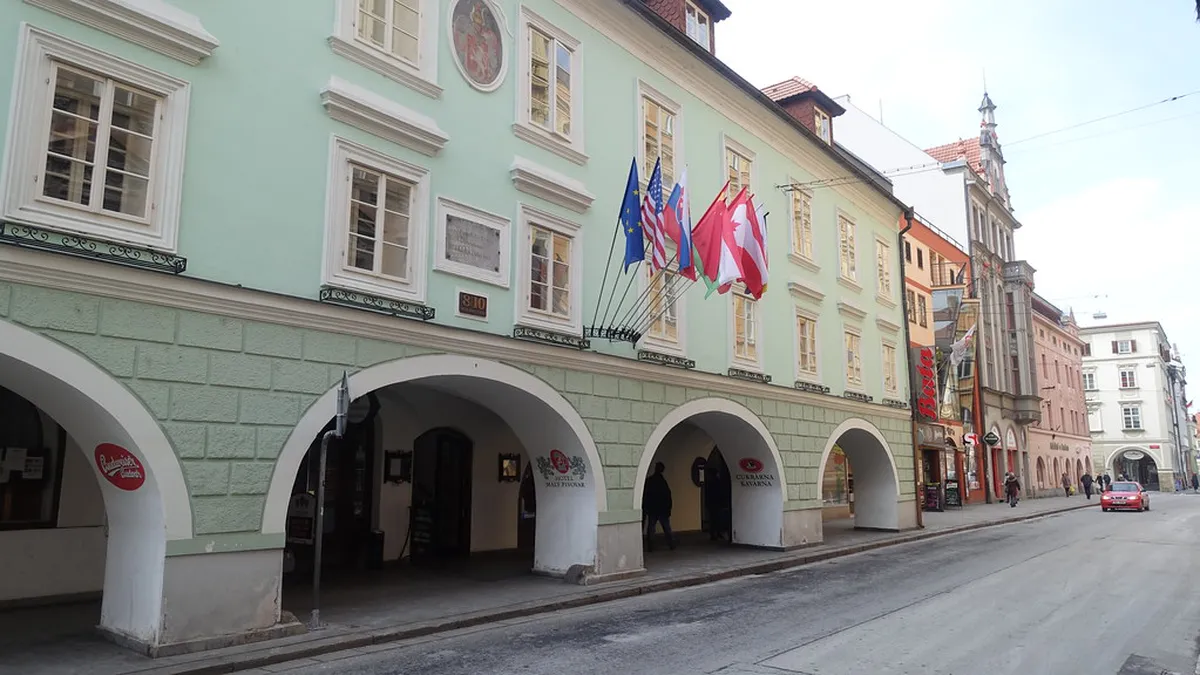 Best Hotels with River View Český Krumlov: 2026 Guide