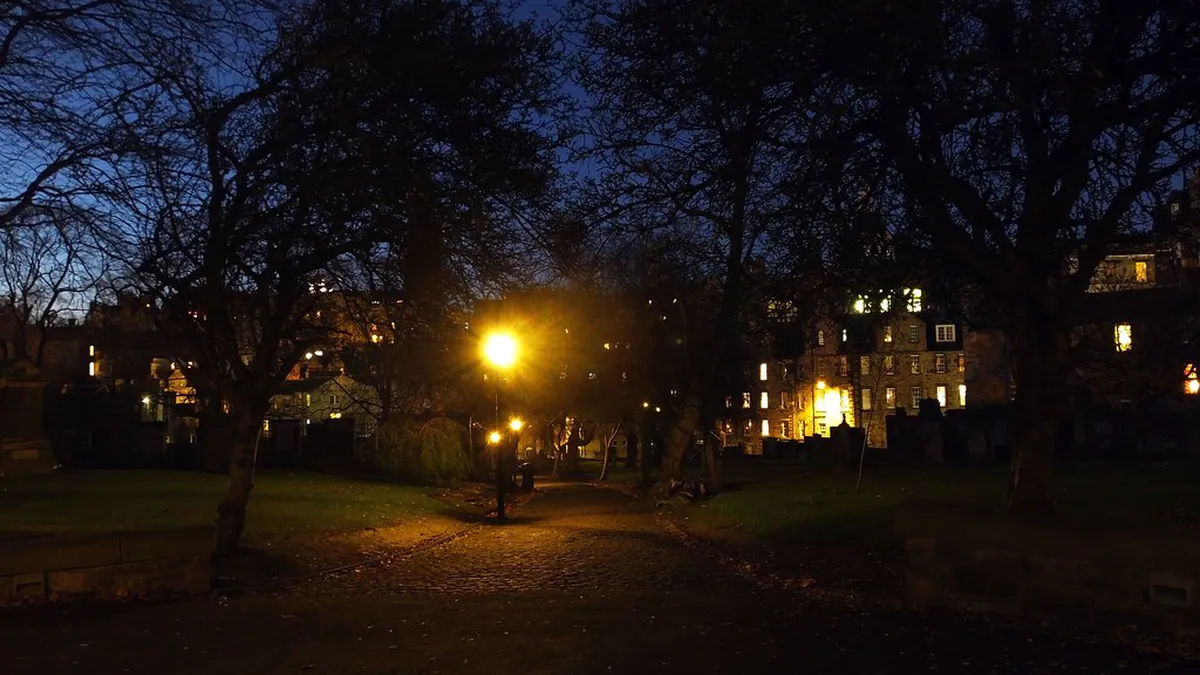 Night Walking Guide Český Krumlov: 2026 Tips