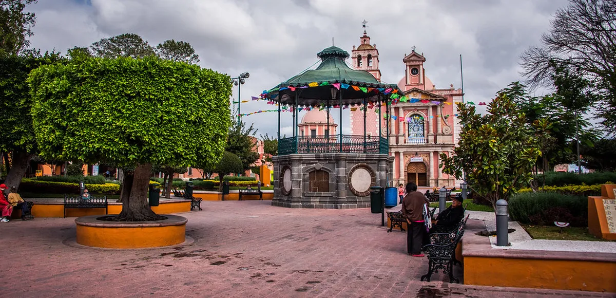 Best Coffee Shops with Outdoor Seating Tepla River