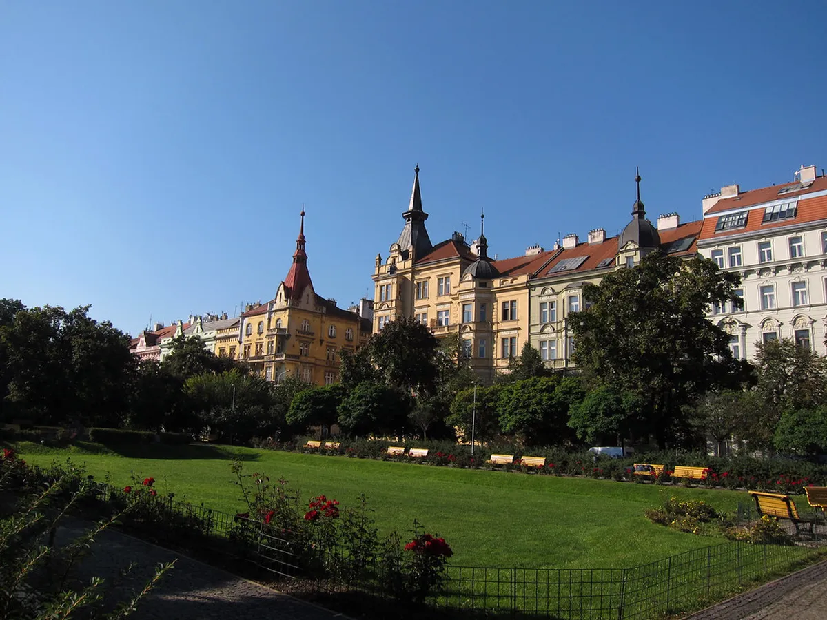 Bezručovy Sady Walking Route: Best Olomouc Guide