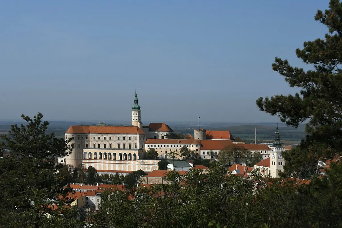 How to Do the Svatý Kopeček Pilgrimage Walk in Olomouc