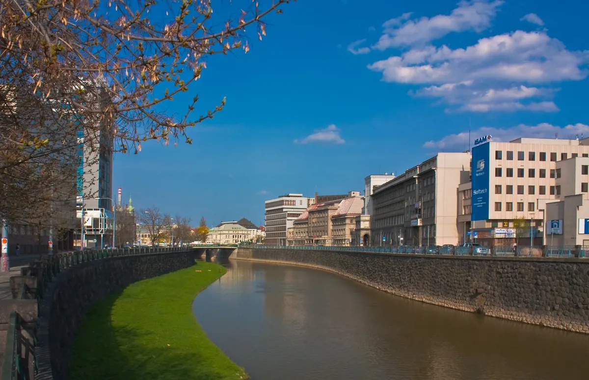 Explore the Radbuza River Walking Path in Plzeň