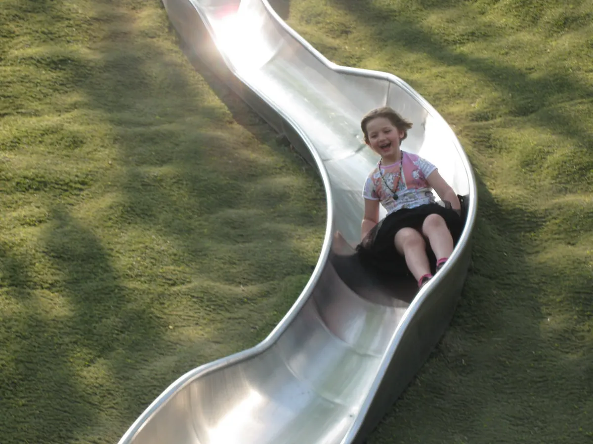 Smichov Riverside Walk Guide: 10 Best Prague Stops